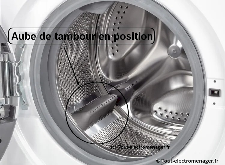 Aube dans un lave-linge frontal