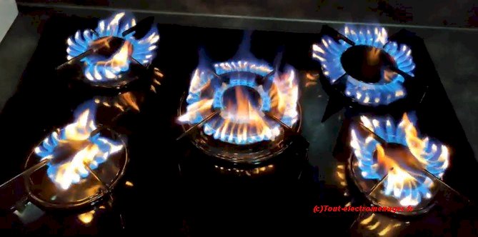 Flamme jaune, injecteurs non adapté au gaz Flamme jaune, injecteurs non adapté au gaz
